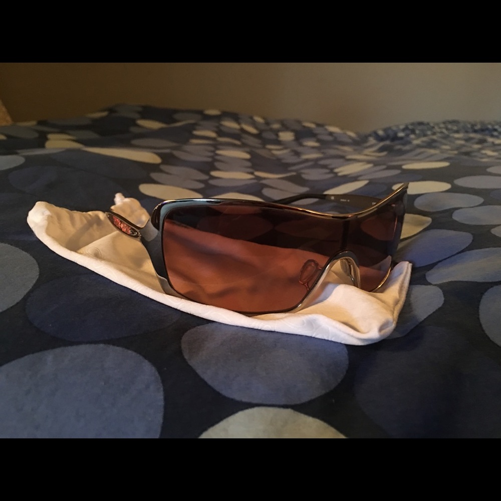 Oakley Remedy sunglasses